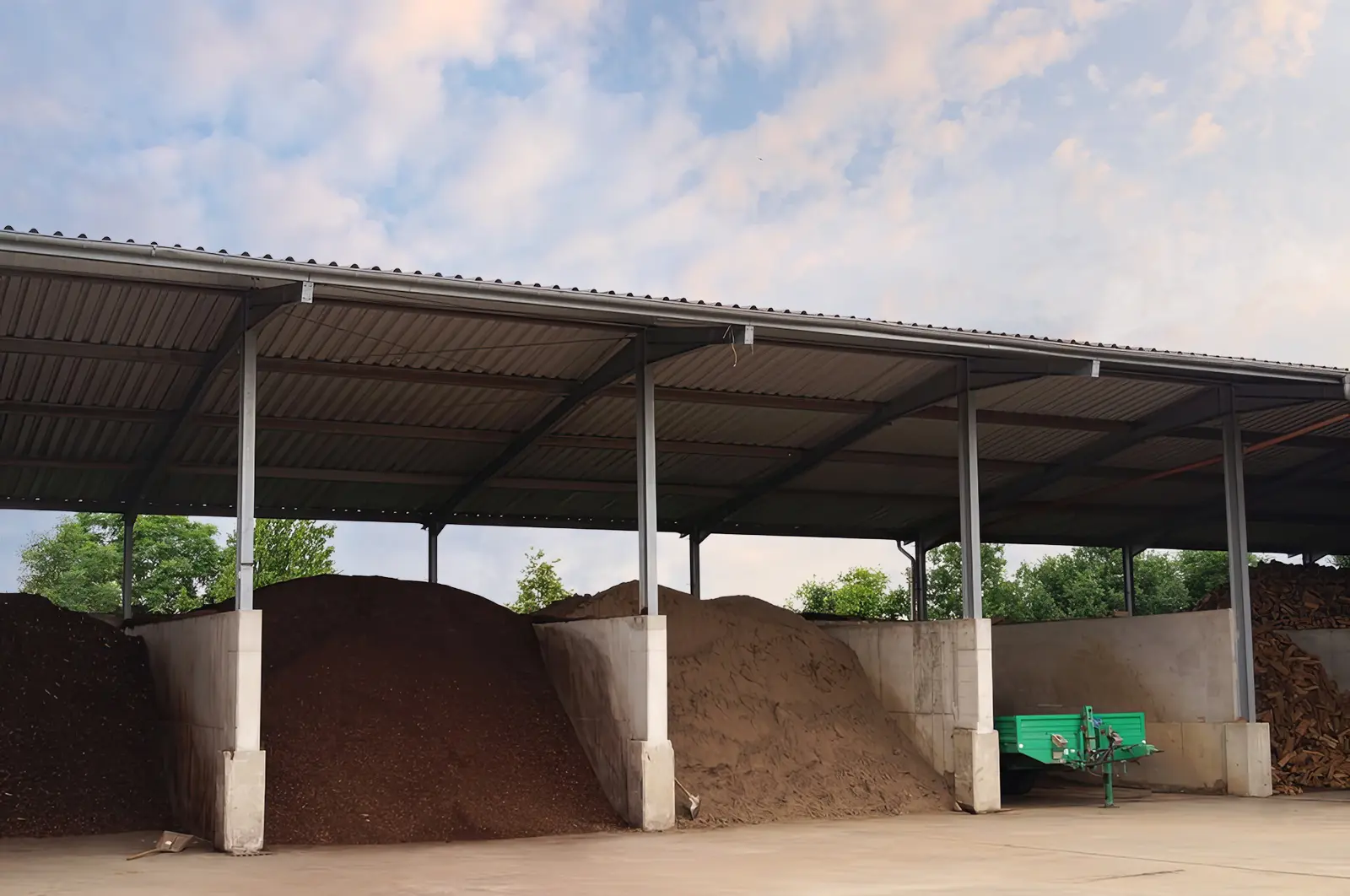 Verkauf von Materialien auf dem Betriebshof in Geseke, Nordrhein-Westfalen